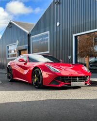 FERRARI F12