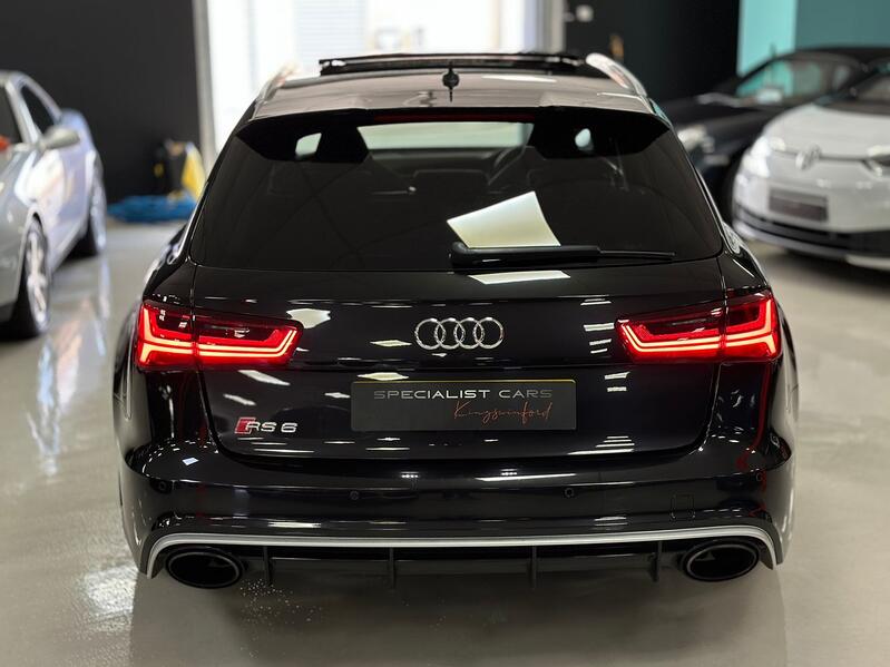 AUDI RS6