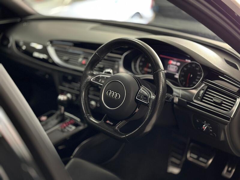 AUDI RS6