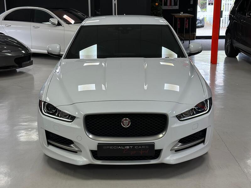 JAGUAR XE