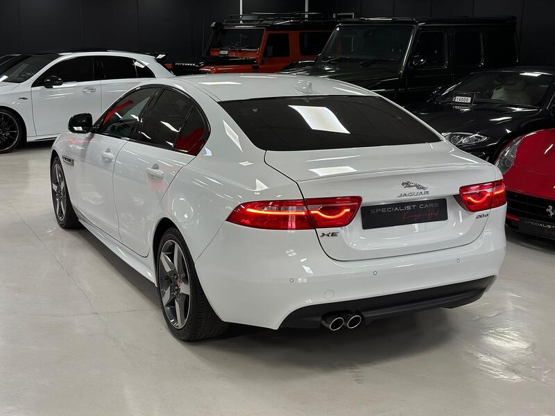 JAGUAR XE