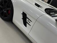 MERCEDES-BENZ SLS