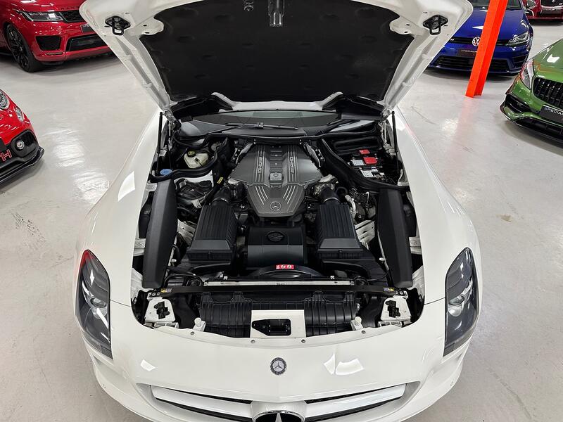 MERCEDES-BENZ SLS