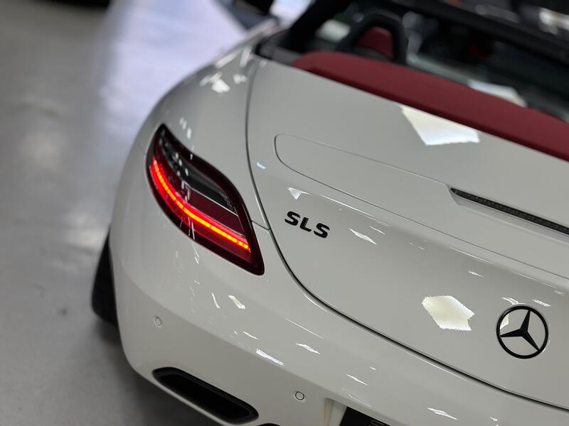 MERCEDES-BENZ SLS