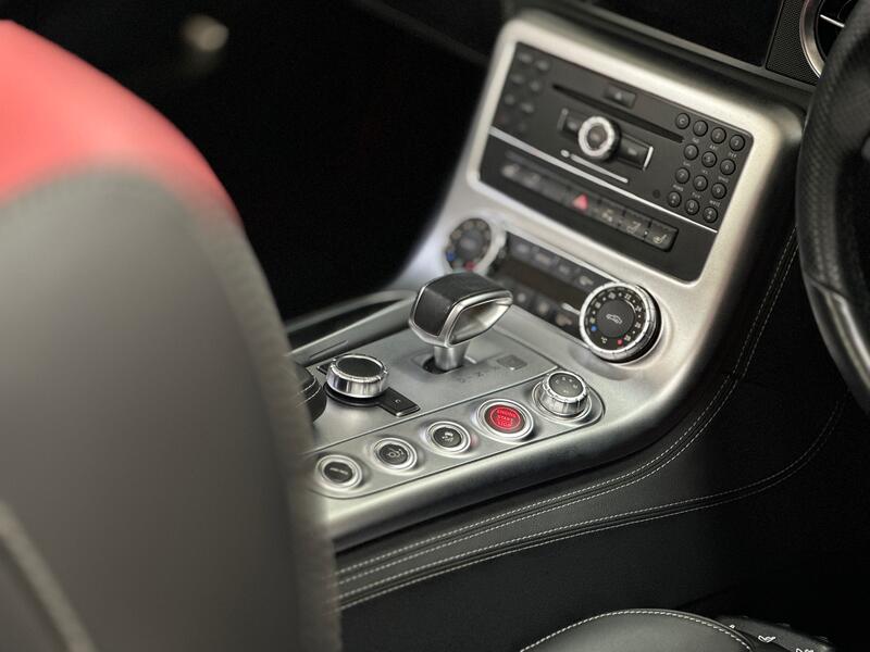 MERCEDES-BENZ SLS