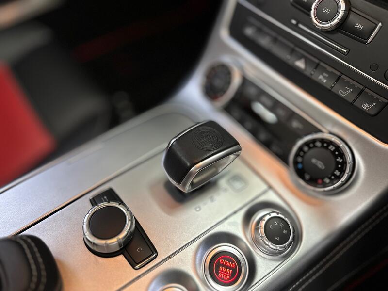 MERCEDES-BENZ SLS