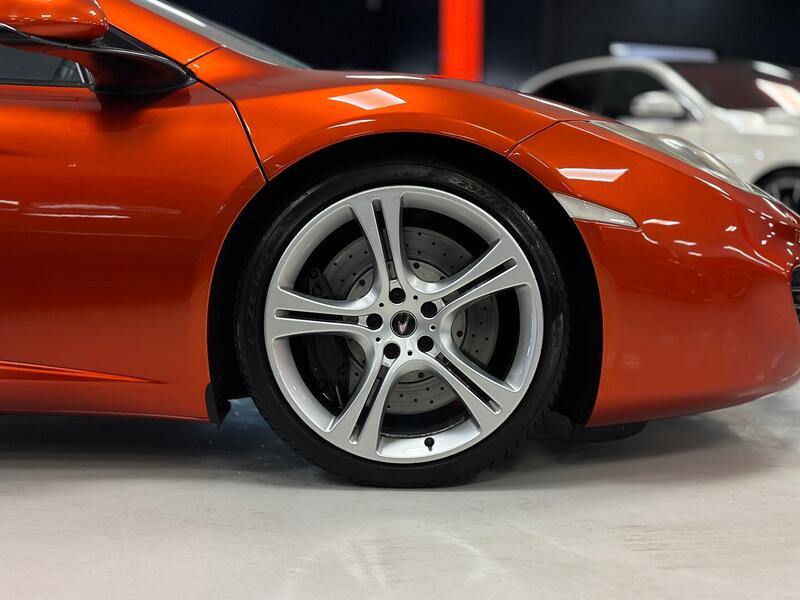 MCLAREN 12C