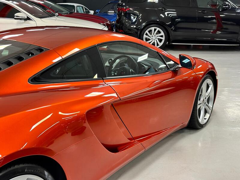 MCLAREN 12C