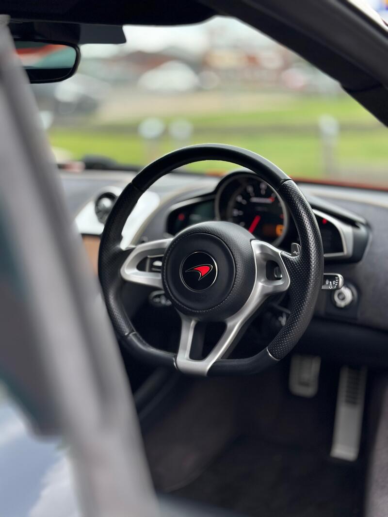 MCLAREN 12C