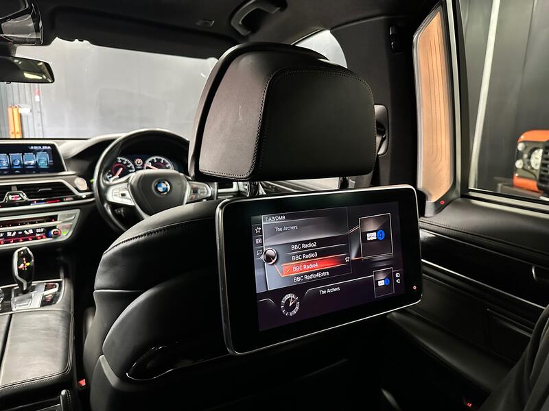 BMW 7 SERIES