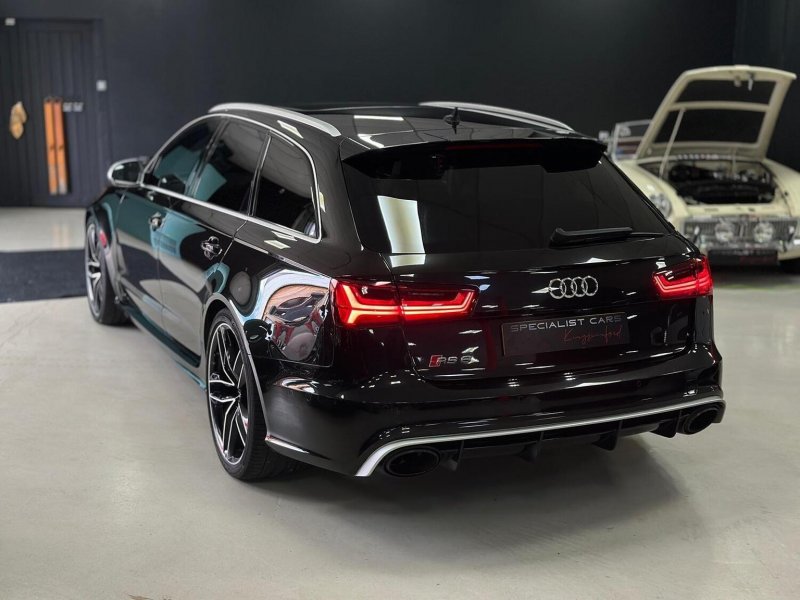 AUDI RS6