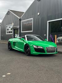 AUDI R8