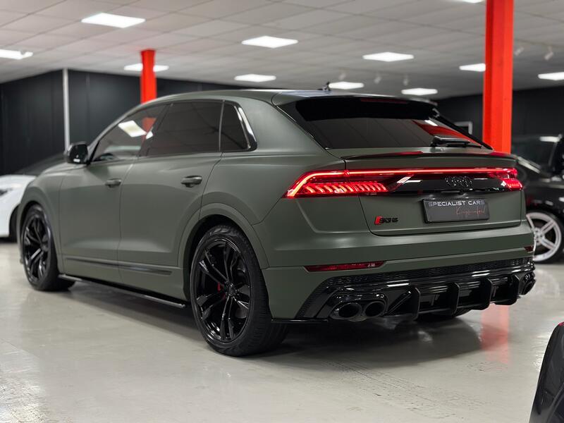 AUDI SQ8