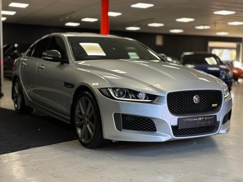 JAGUAR XE