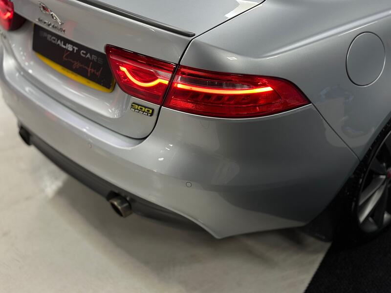 JAGUAR XE