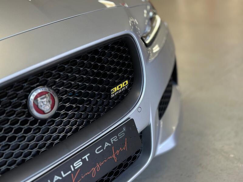 JAGUAR XE