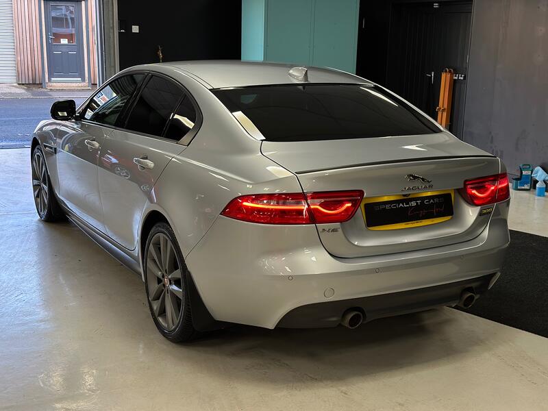JAGUAR XE