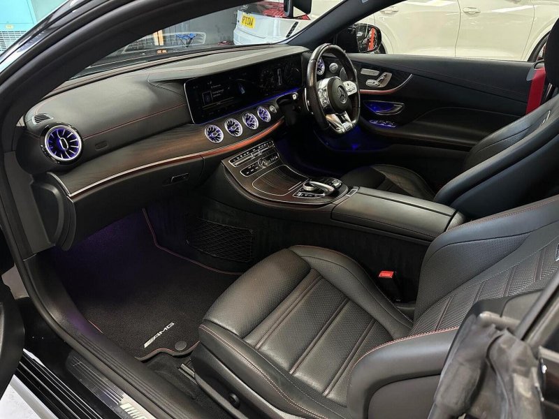 MERCEDES-BENZ E CLASS