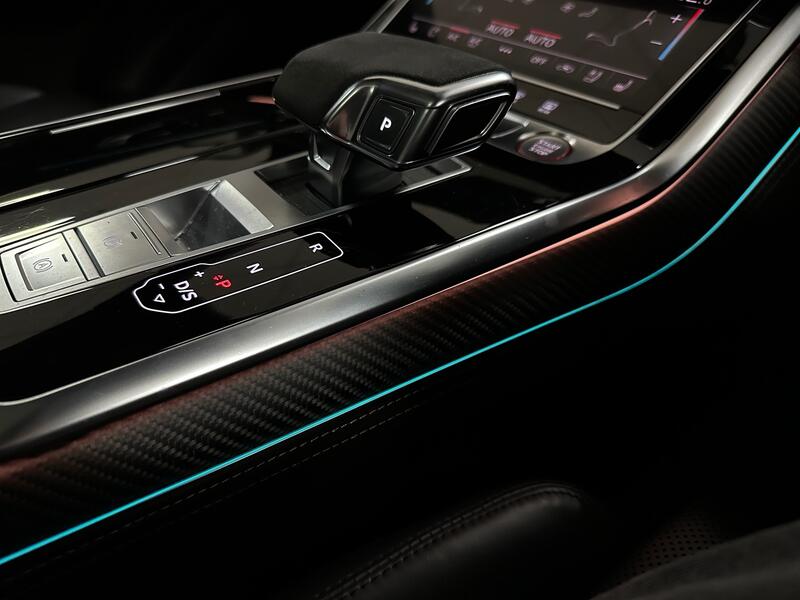 AUDI RSQ8