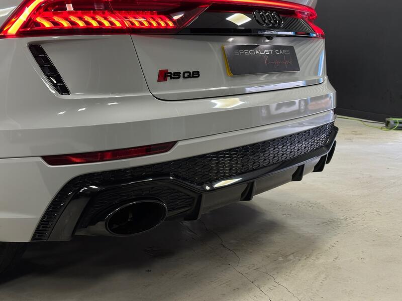 AUDI RSQ8