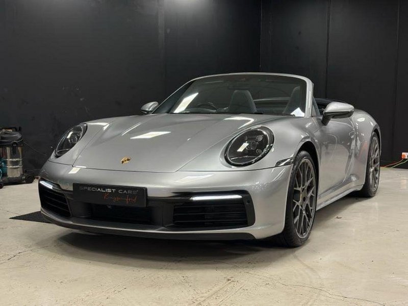 PORSCHE 911