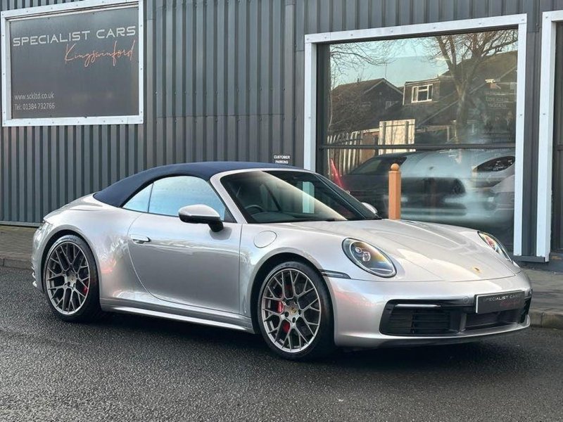 PORSCHE 911