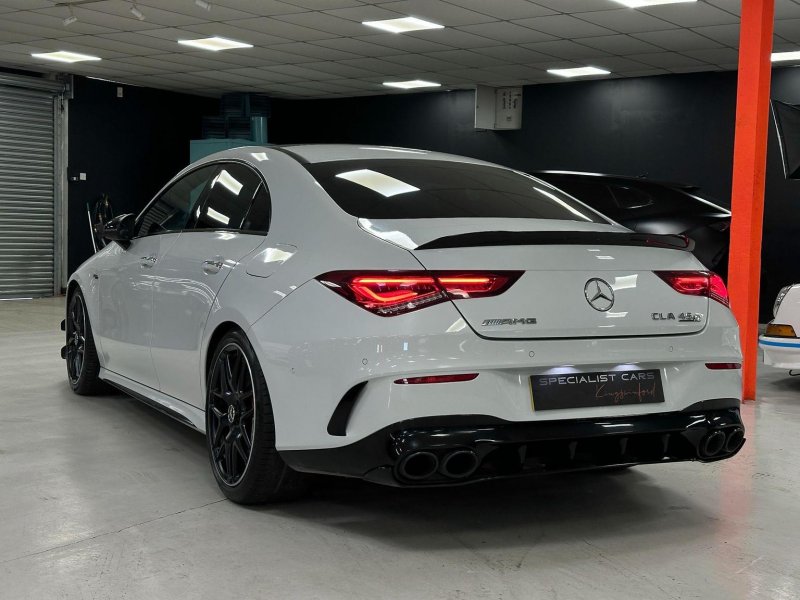 MERCEDES-BENZ CLA