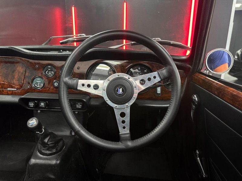 TRIUMPH TR6