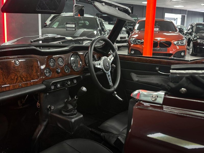 TRIUMPH TR6