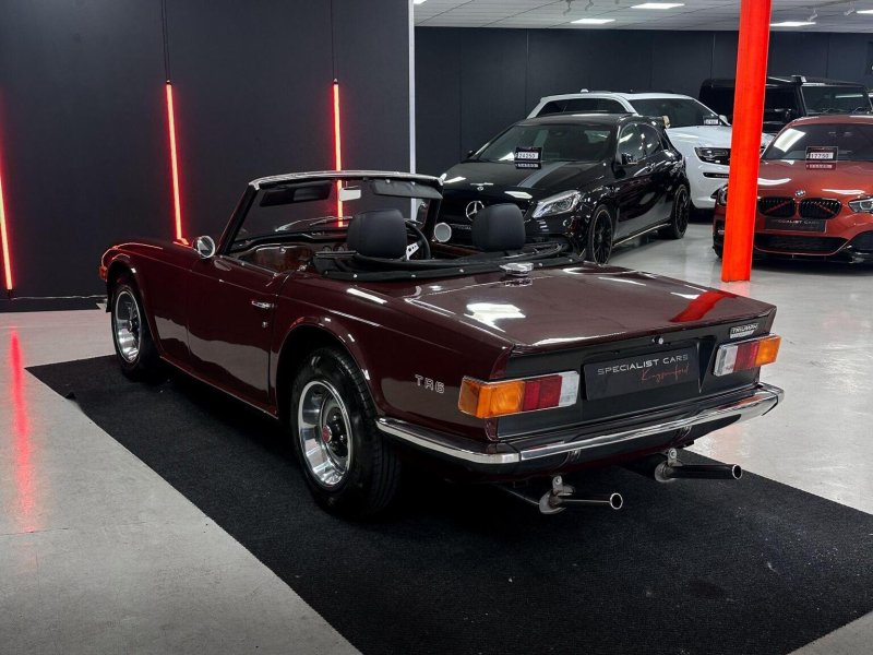 TRIUMPH TR6