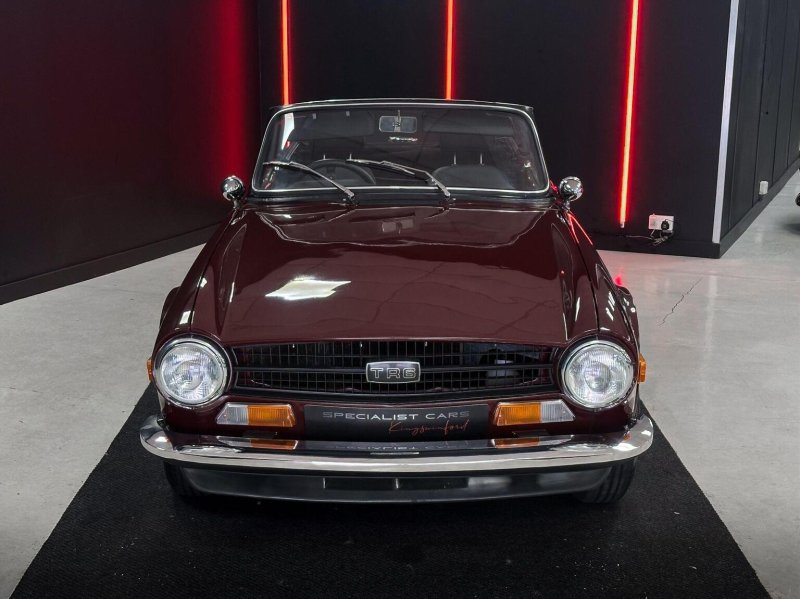TRIUMPH TR6