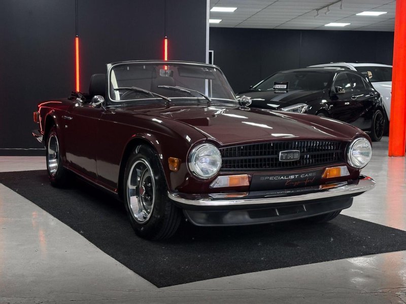 TRIUMPH TR6