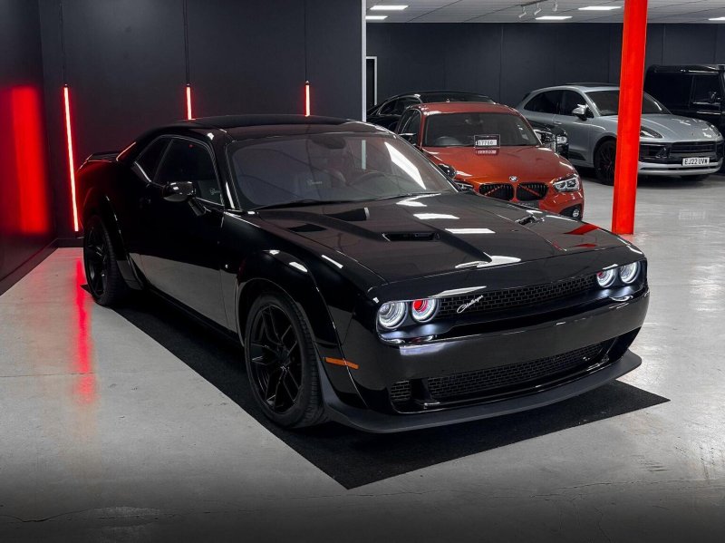 DODGE CHALLENGER
