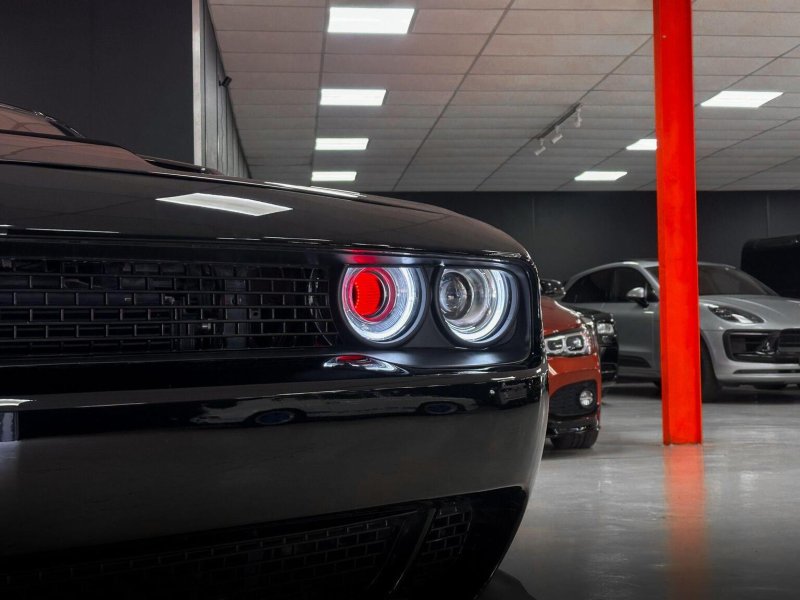 DODGE CHALLENGER