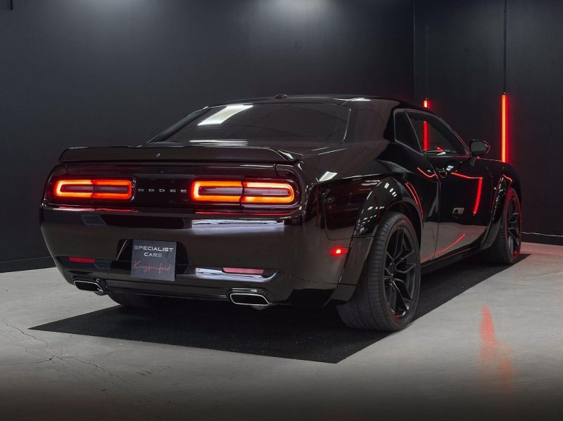 DODGE CHALLENGER