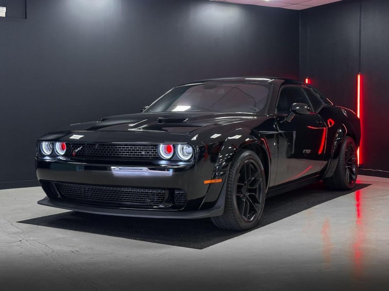DODGE CHALLENGER